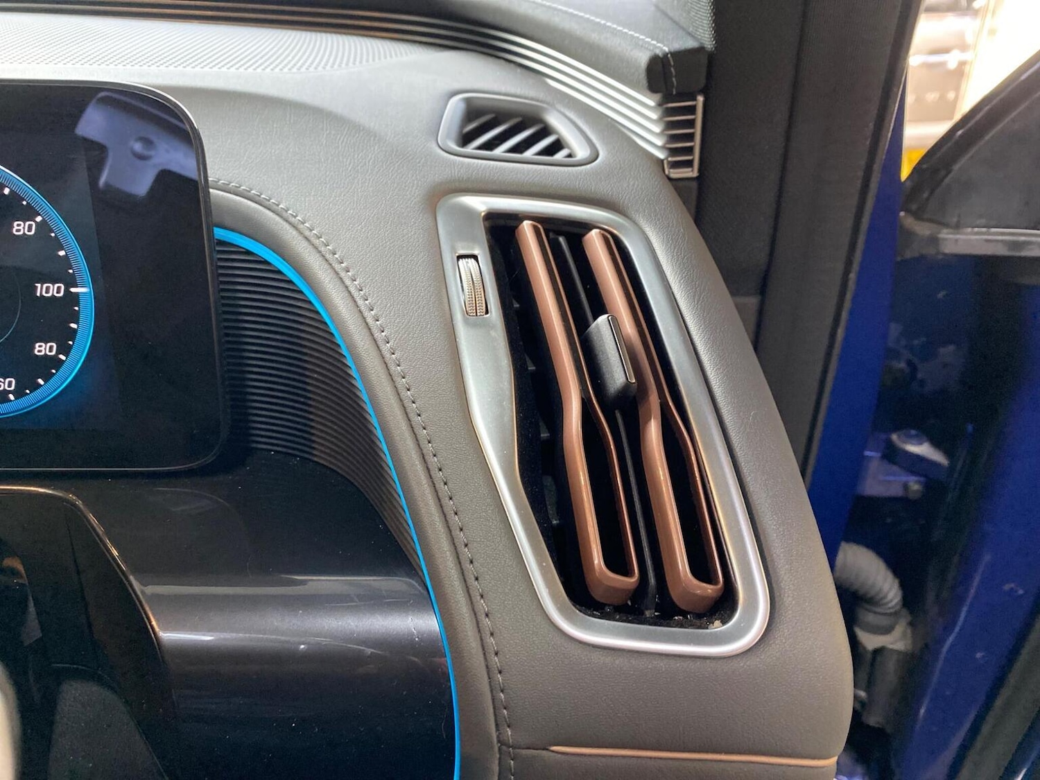 Used Mercedes-Benz EQC 2022 for sale - 77303640: Photo 22