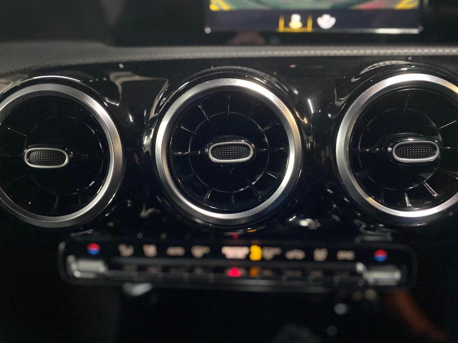 Used Mercedes-Benz A-Class 2019 for sale - 76769735: Photo 11