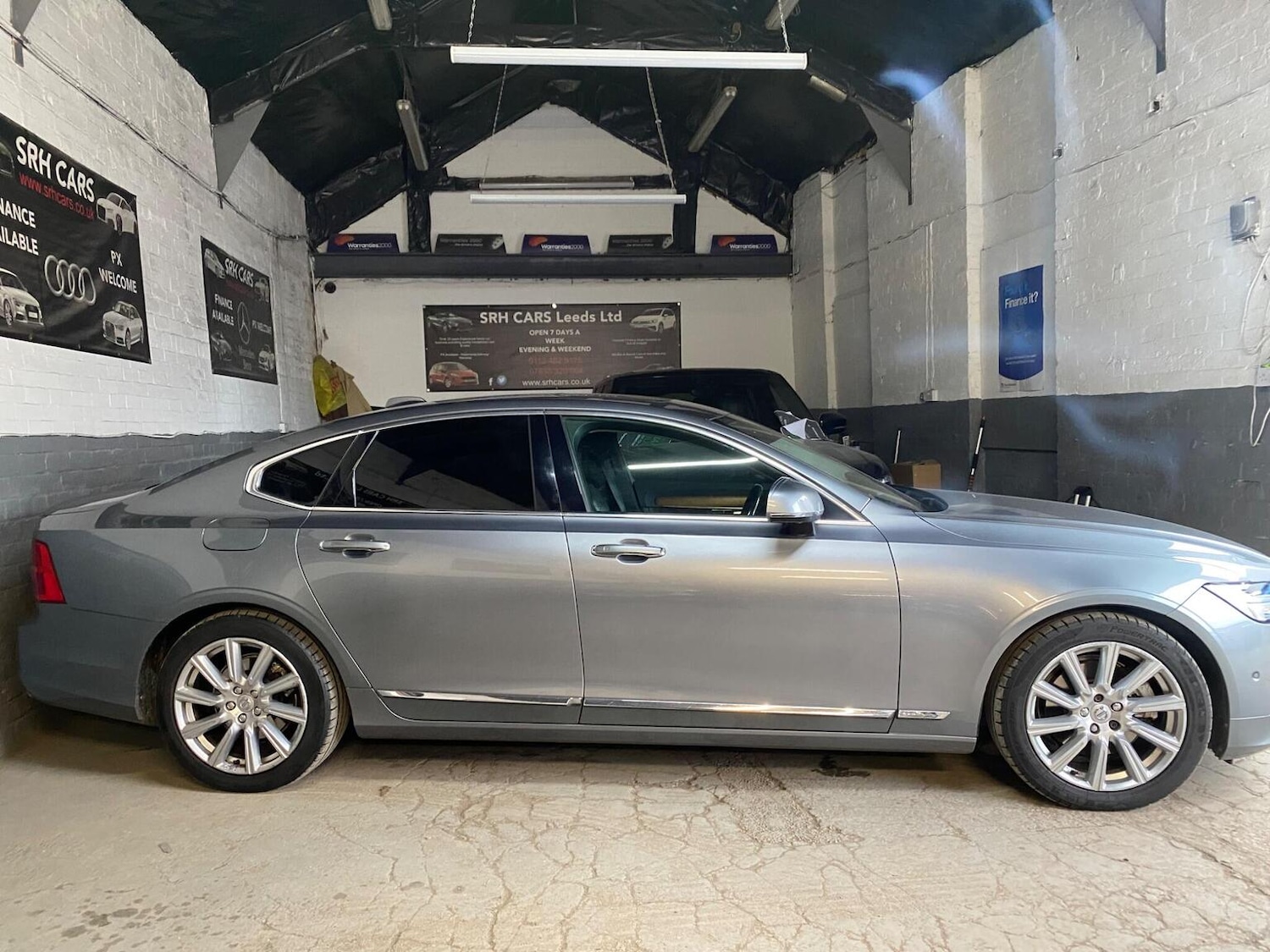 Used Volvo S90 2017 for sale - 77038978: Photo 3