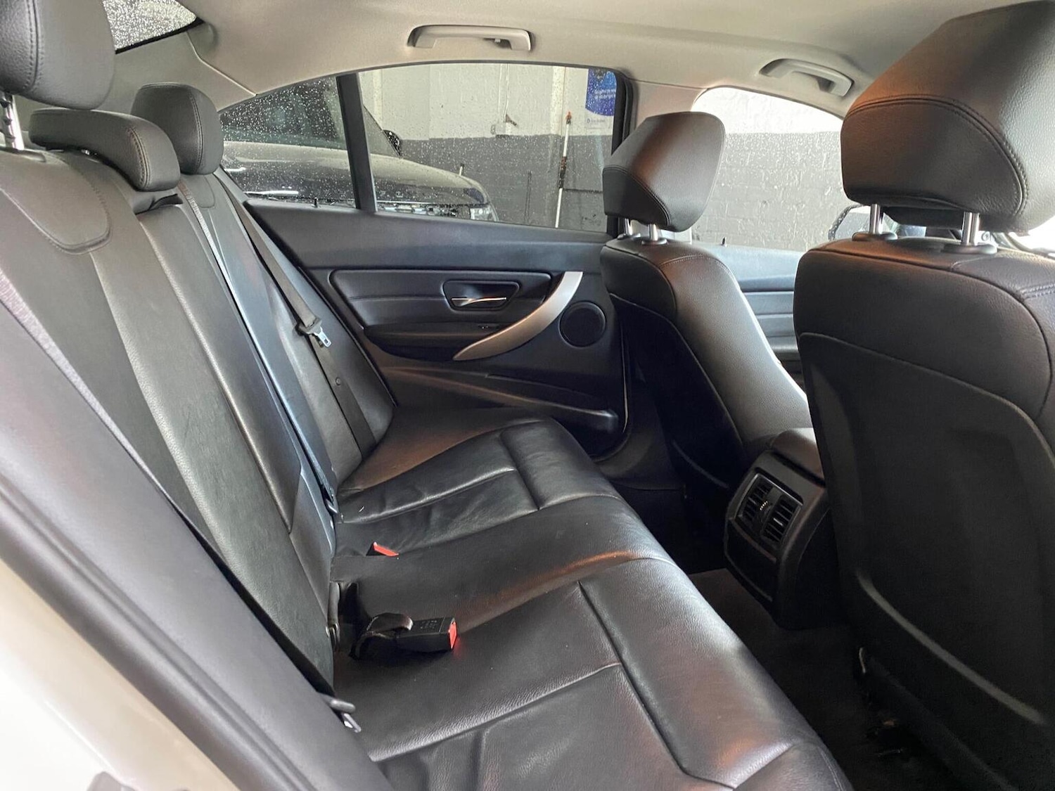 Used BMW 3 Series 2017 for sale - 77880930: Photo 10