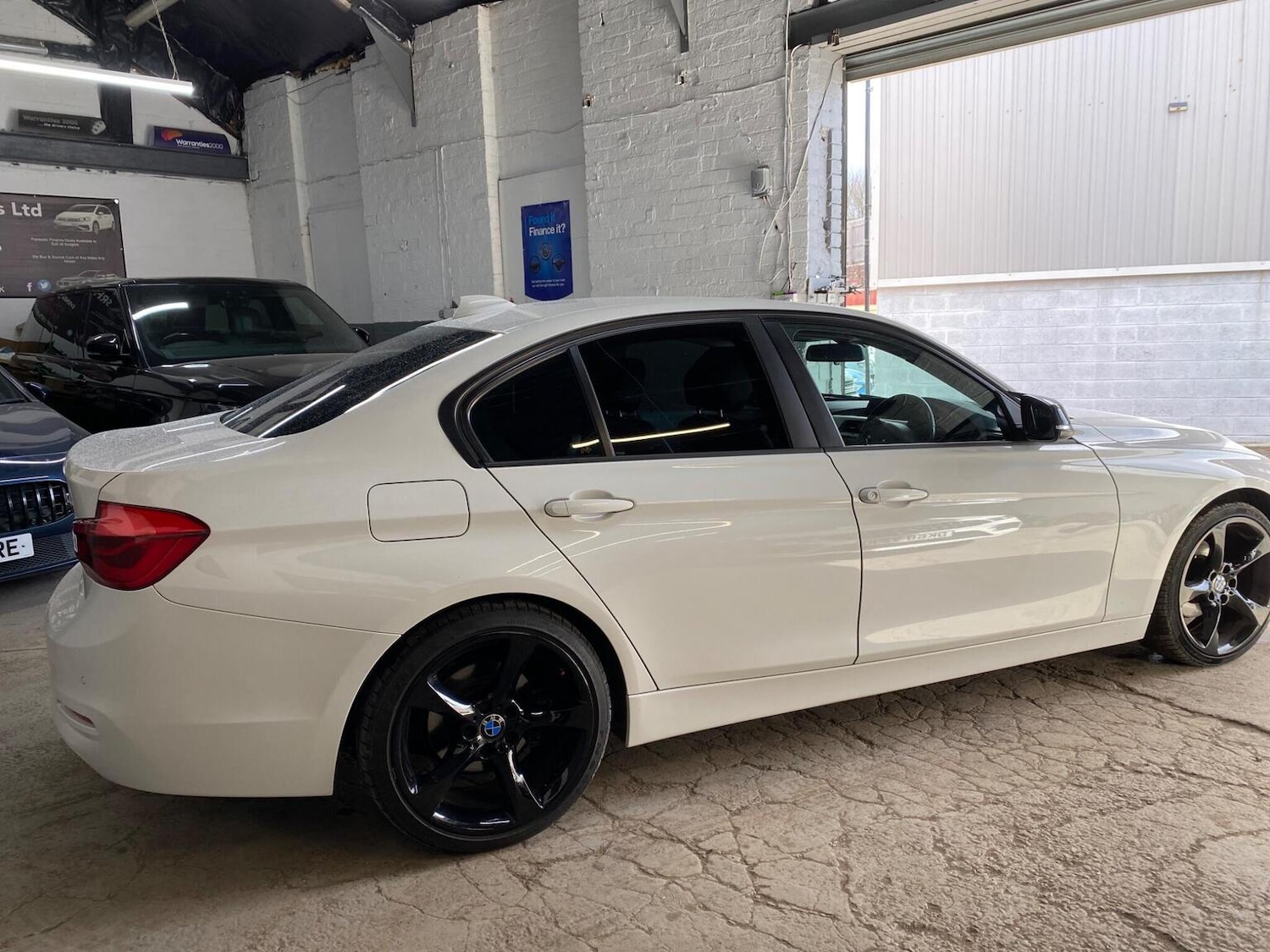 Used BMW 3 Series 2017 for sale - 77880930: Photo 6