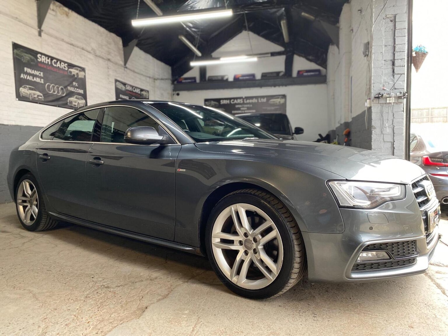 Used Audi A5 2014 for sale - 76376869: Photo 4