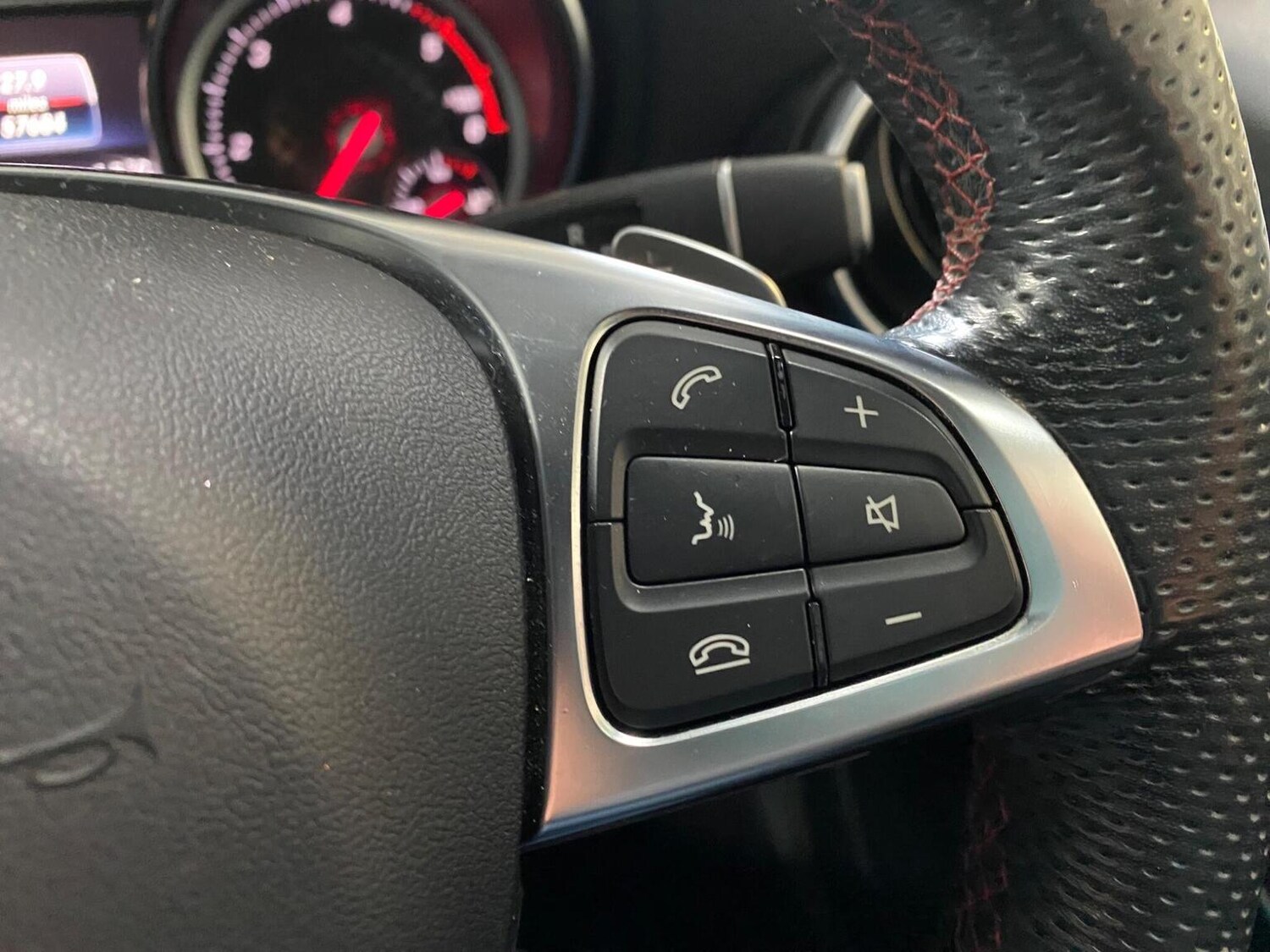 Used Mercedes-Benz A-Class 2017 for sale - 77880936: Photo 11