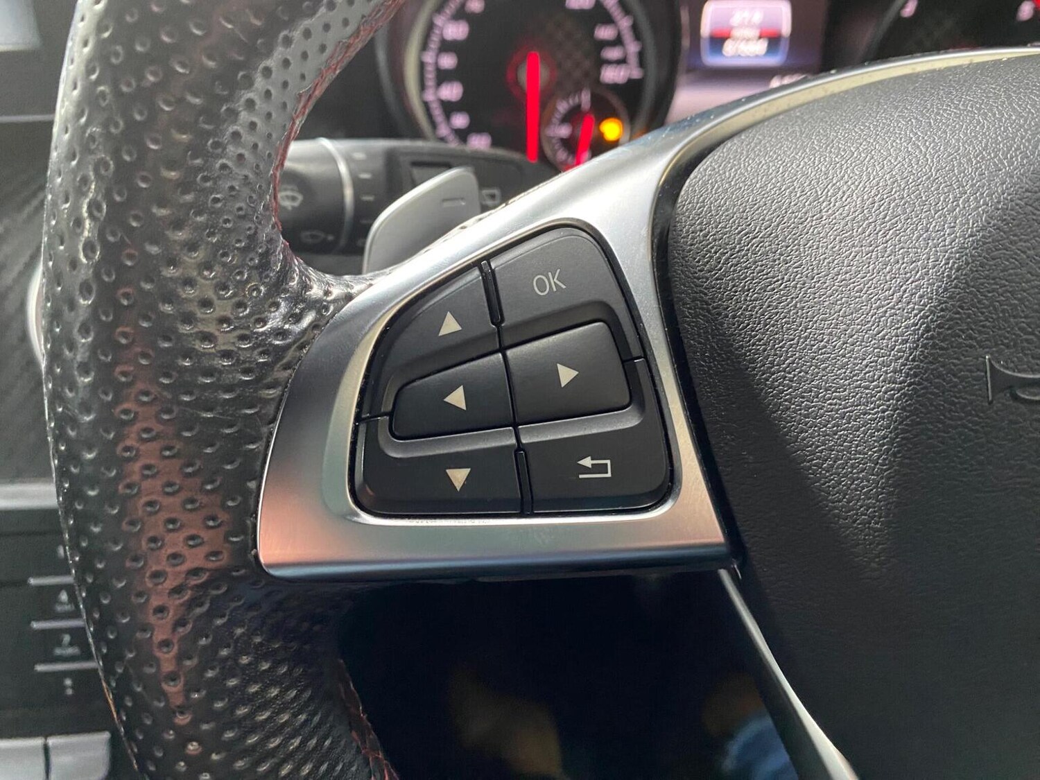 Used Mercedes-Benz A-Class 2017 for sale - 77880936: Photo 12