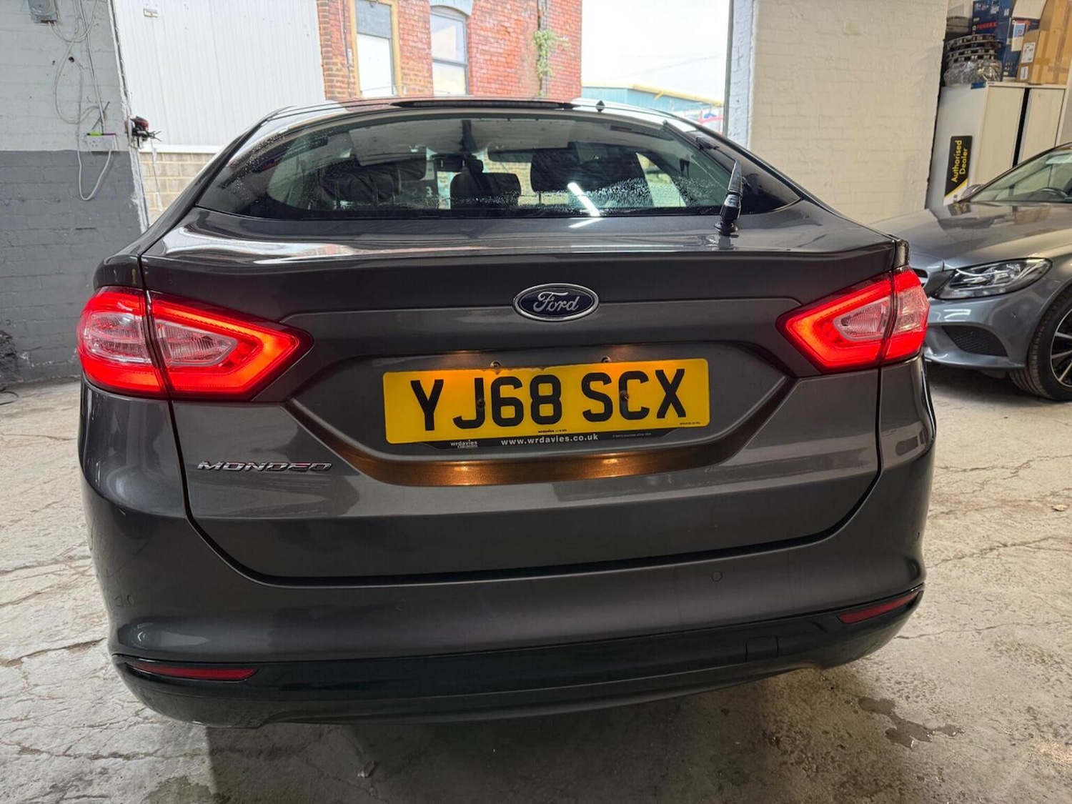 Used Ford Mondeo 2018 for sale - 76974402: Photo 11