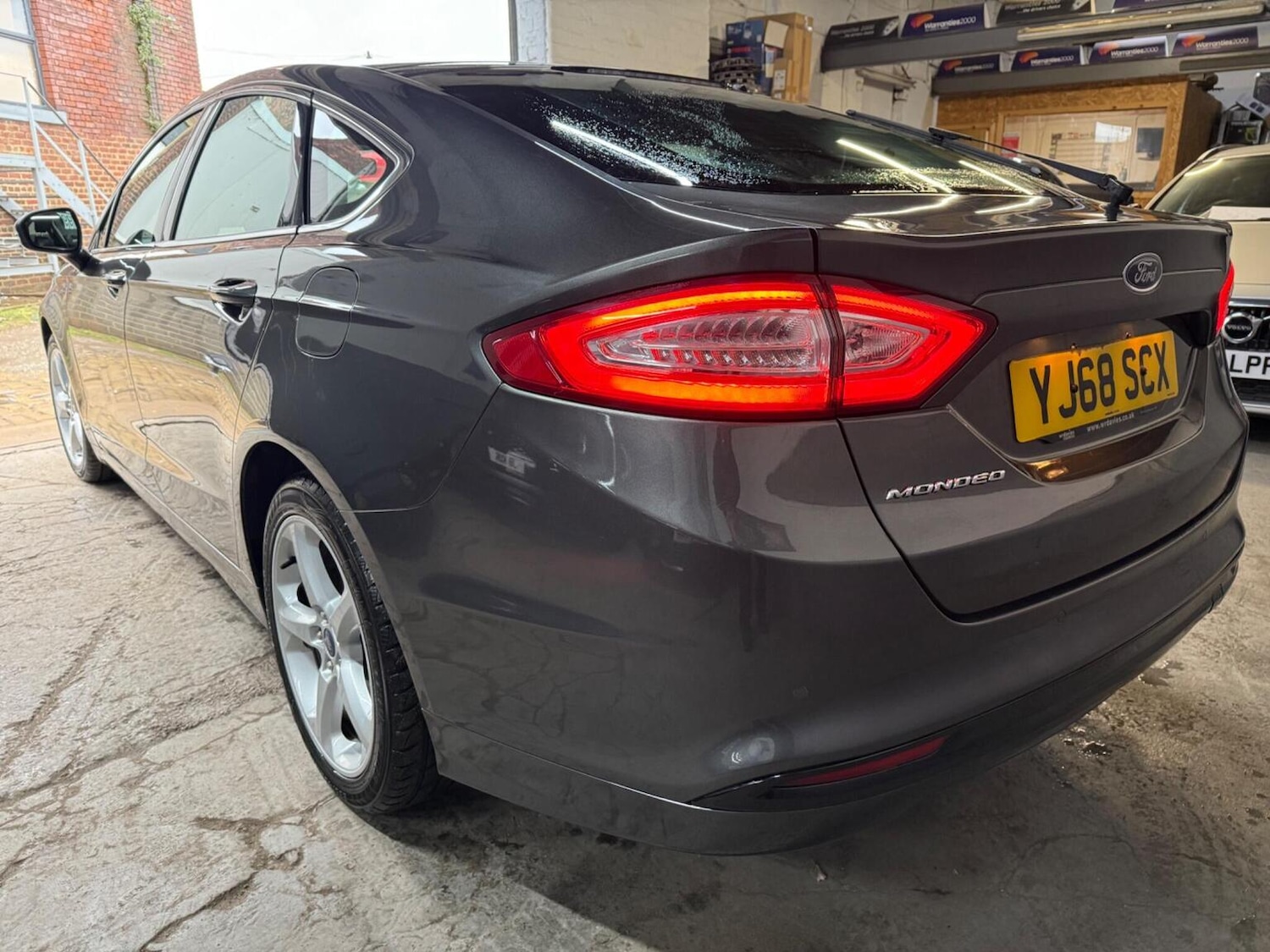 Used Ford Mondeo 2018 for sale - 76974402: Photo 15