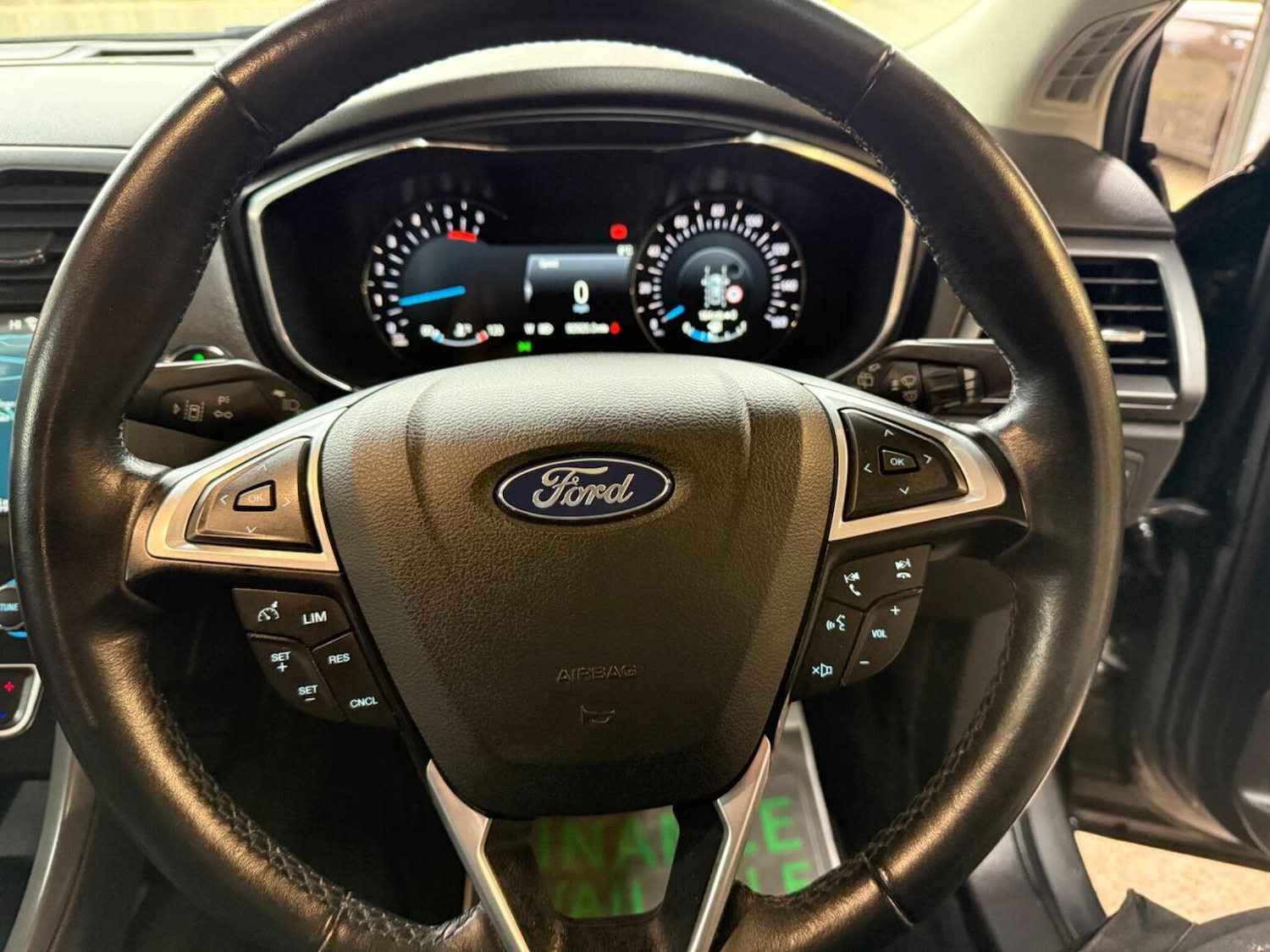 Used Ford Mondeo 2018 for sale - 76974402: Photo 28