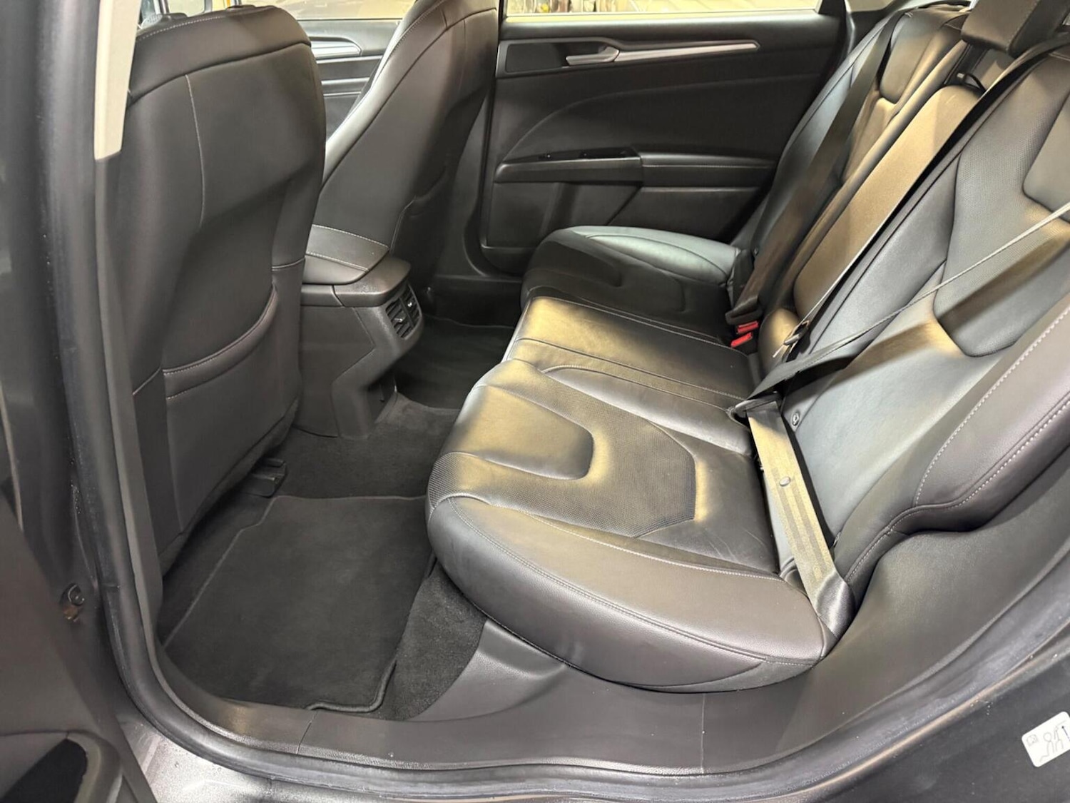 Used Ford Mondeo 2018 for sale - 76974402: Photo 33