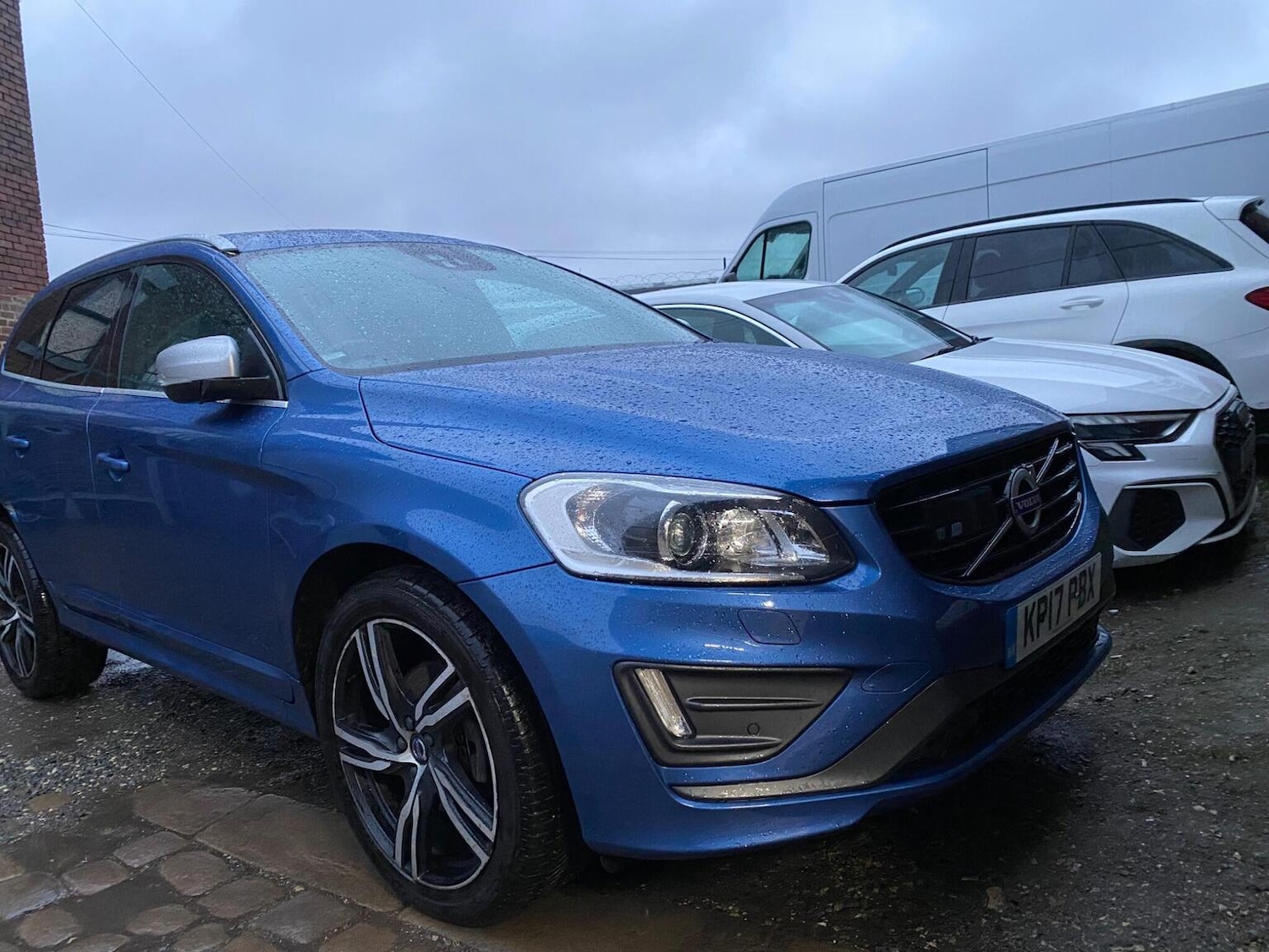 Used Volvo XC60 2017 for sale - 77370604: Photo 1