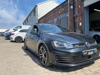 Used Volkswagen Golf 2016 for sale - 79507774: Photo