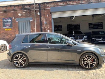 Used Volkswagen Golf 2016 for sale - 79507774: Photo