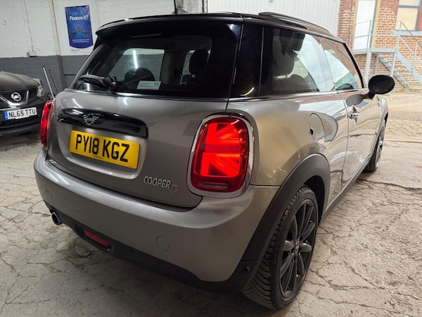 Used MINI Hatch 2018 for sale - 75616782: Photo 8