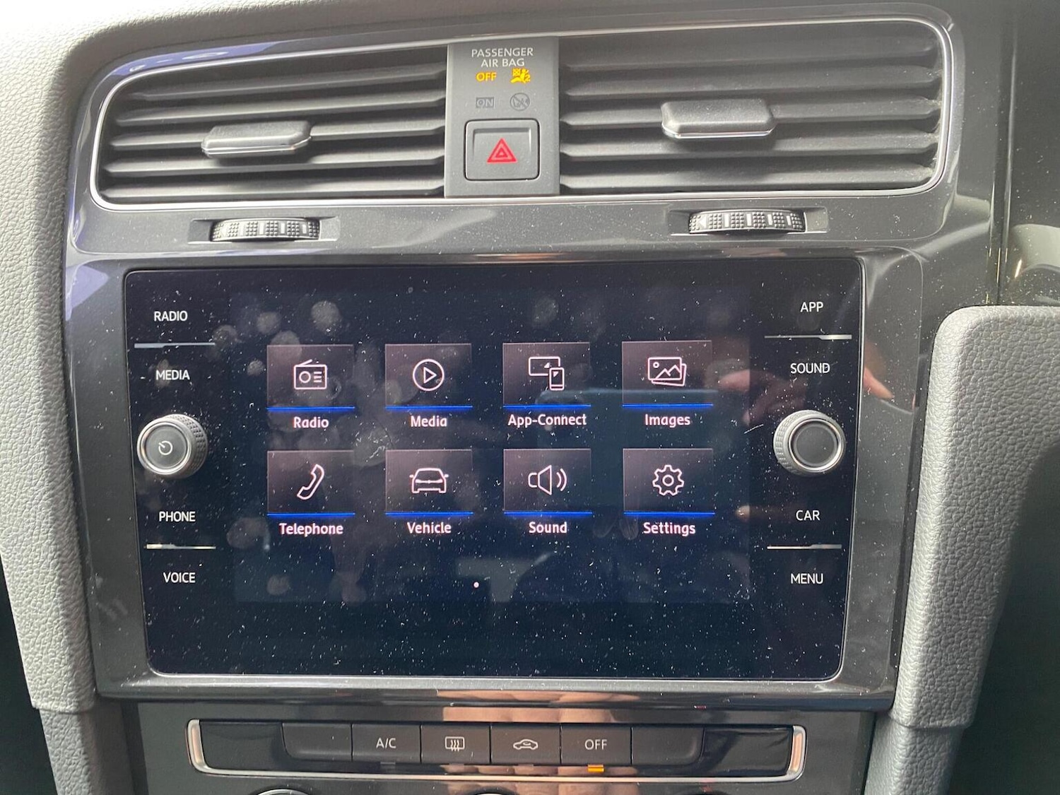 Used Volkswagen Golf 2018 for sale - 76237229: Photo 24