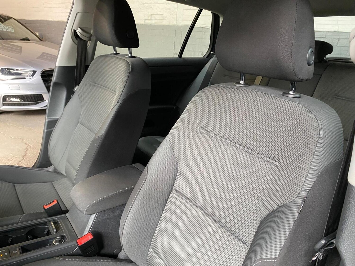 Used Volkswagen Golf 2018 for sale - 76237229: Photo 29