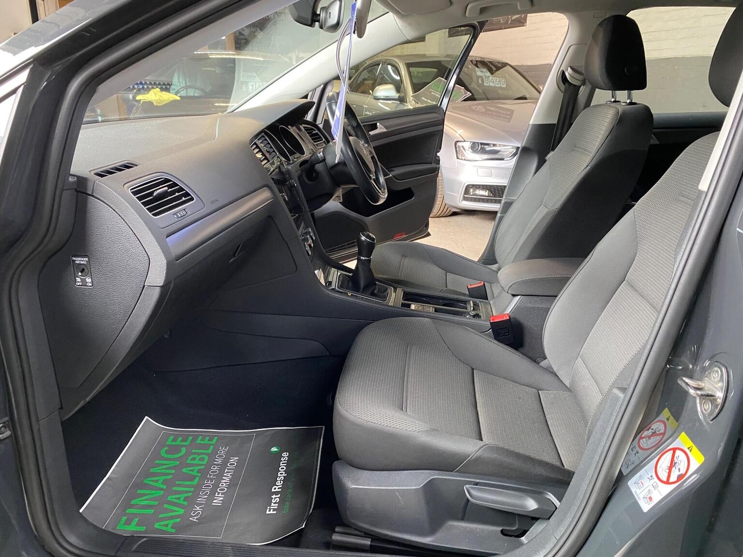 Used Volkswagen Golf 2018 for sale - 76237229: Photo 30