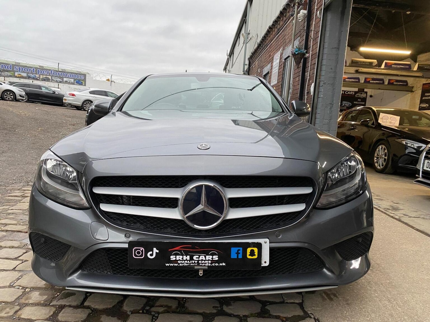 Used Mercedes-Benz C Class 2019 for sale - 76471267: Photo 4