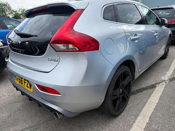 Used Volvo V40 2016 for sale - 78513669: Photo