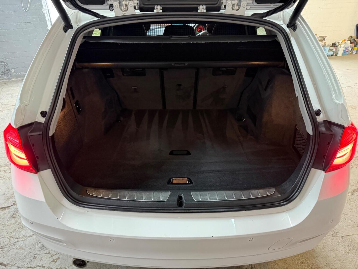 Used BMW 3 Series 2018 for sale - 76237129: Photo 13