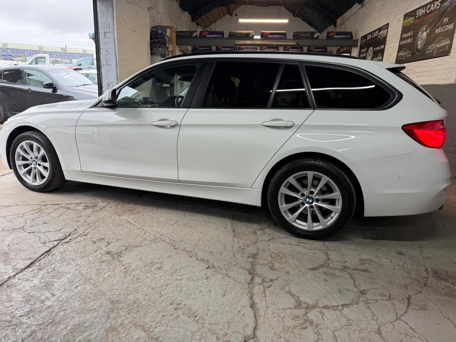 Used BMW 3 Series 2018 for sale - 76237129: Photo 24