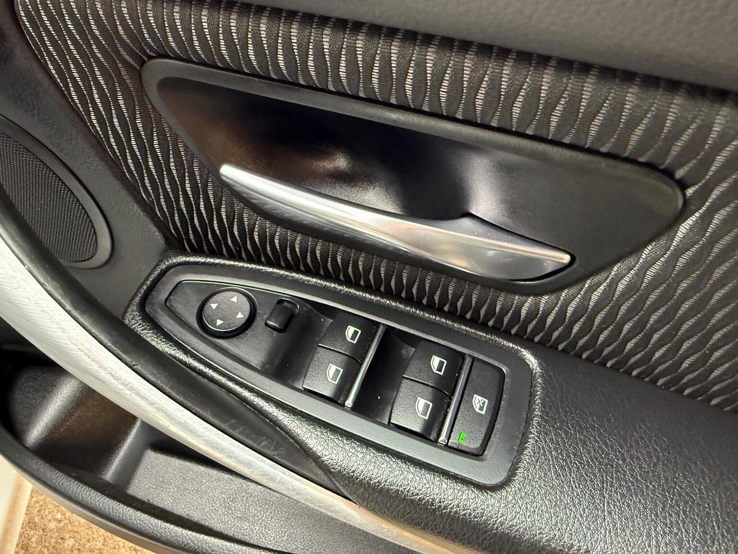 Used BMW 3 Series 2018 for sale - 76237129: Photo 42