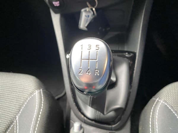 Used Renault Clio 2019 for sale - 76257633: Photo 11
