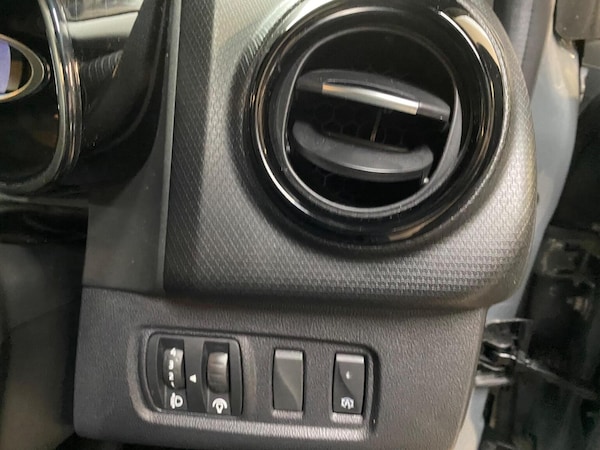 Used Renault Clio 2019 for sale - 76257633: Photo 15