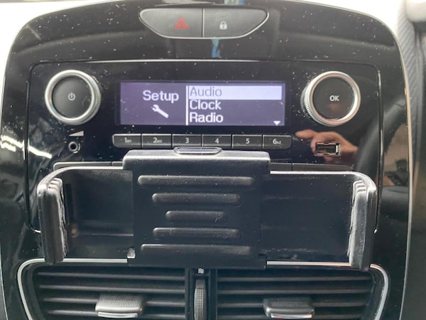 Used Renault Clio 2019 for sale - 76257633: Photo 22
