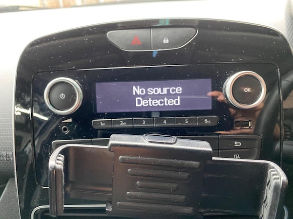 Used Renault Clio 2019 for sale - 76257633: Photo 25