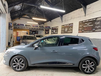 Used Renault Clio 2019 for sale - 76257633: Photo