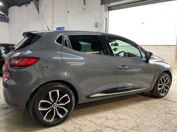 Used Renault Clio 2019 for sale - 76257633: Photo 9
