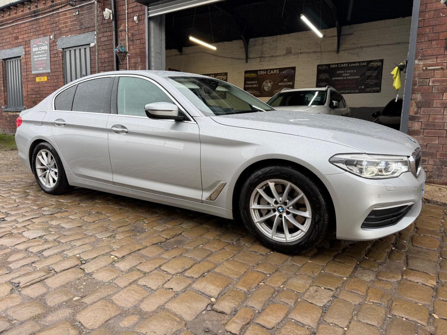 Used BMW 5 Series 2017 for sale - 76605785: Photo 1