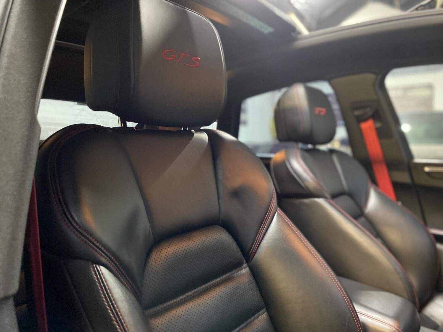 Used Porsche Macan 2017 for sale - 76974334: Photo 13