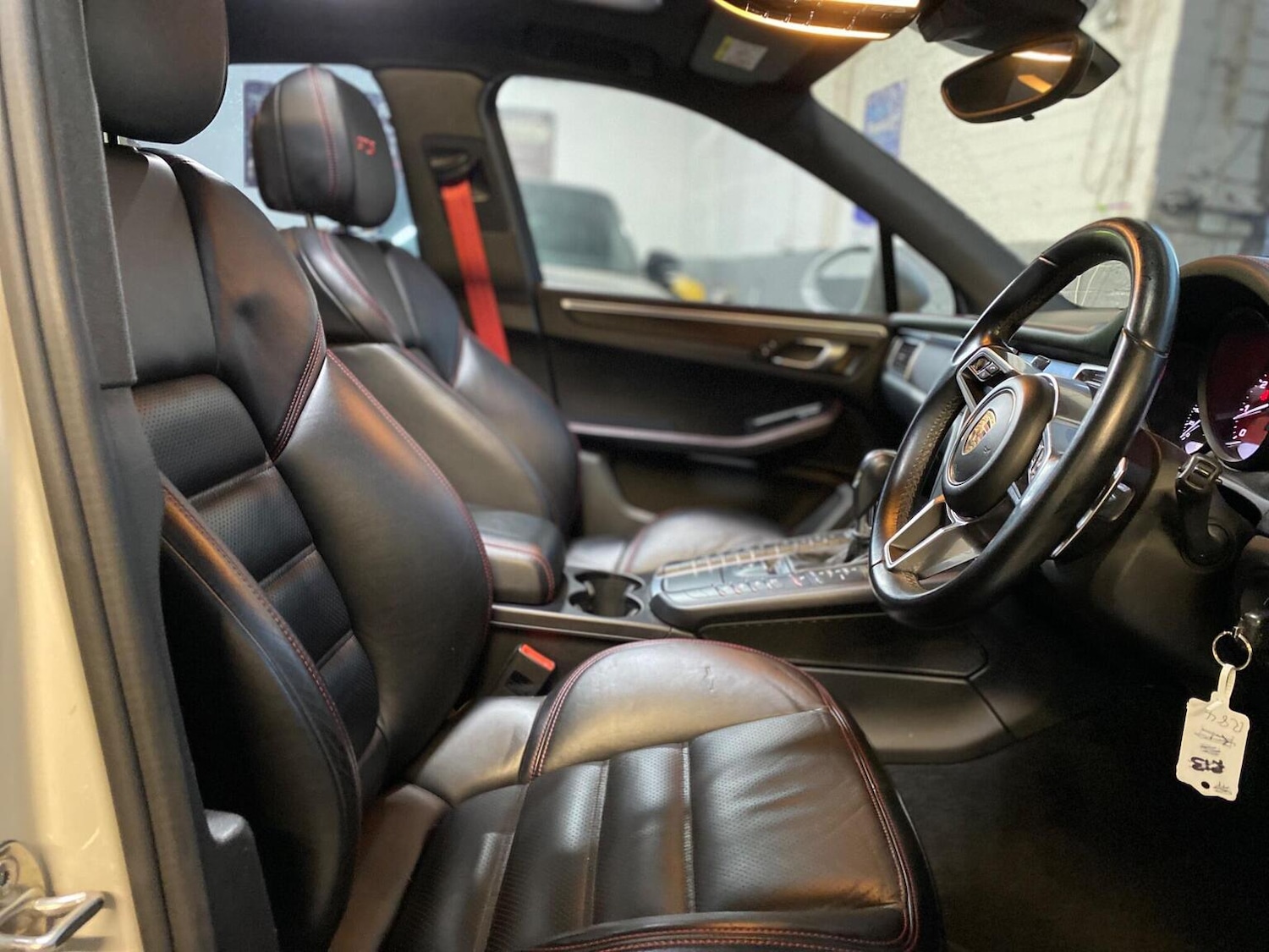 Used Porsche Macan 2017 for sale - 76974334: Photo 14