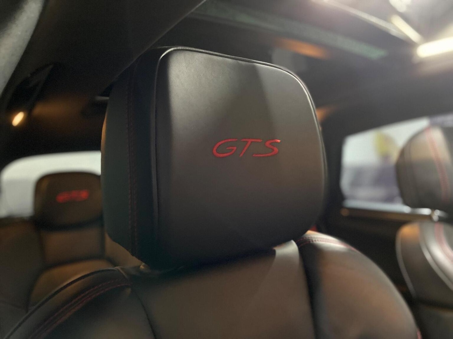 Used Porsche Macan 2017 for sale - 76974334: Photo 26