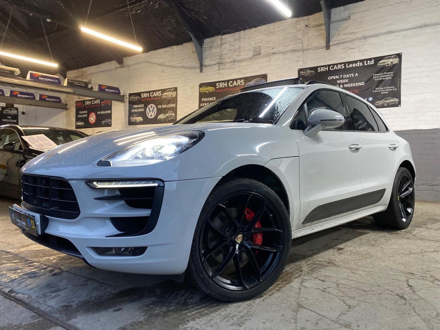 Used Porsche Macan 2017 for sale - 76974334: Photo 3