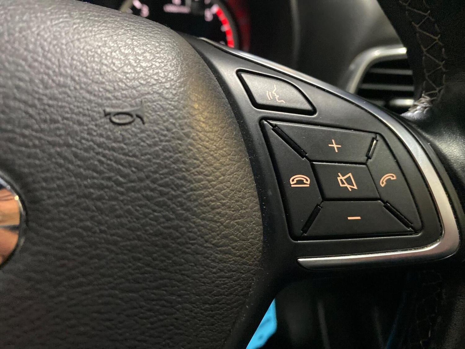 Used Infiniti Q30 2016 for sale - 77438275: Photo 19