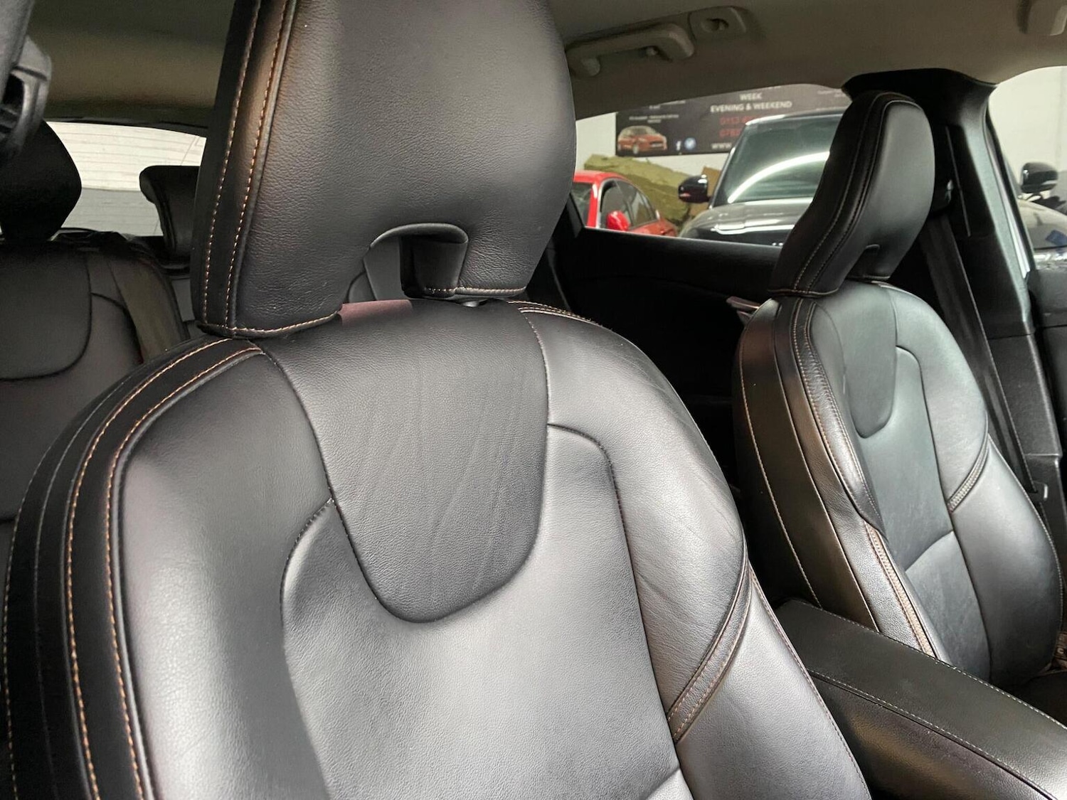 Used Volvo V40 Cross Country 2017 for sale - 76387294: Photo 18