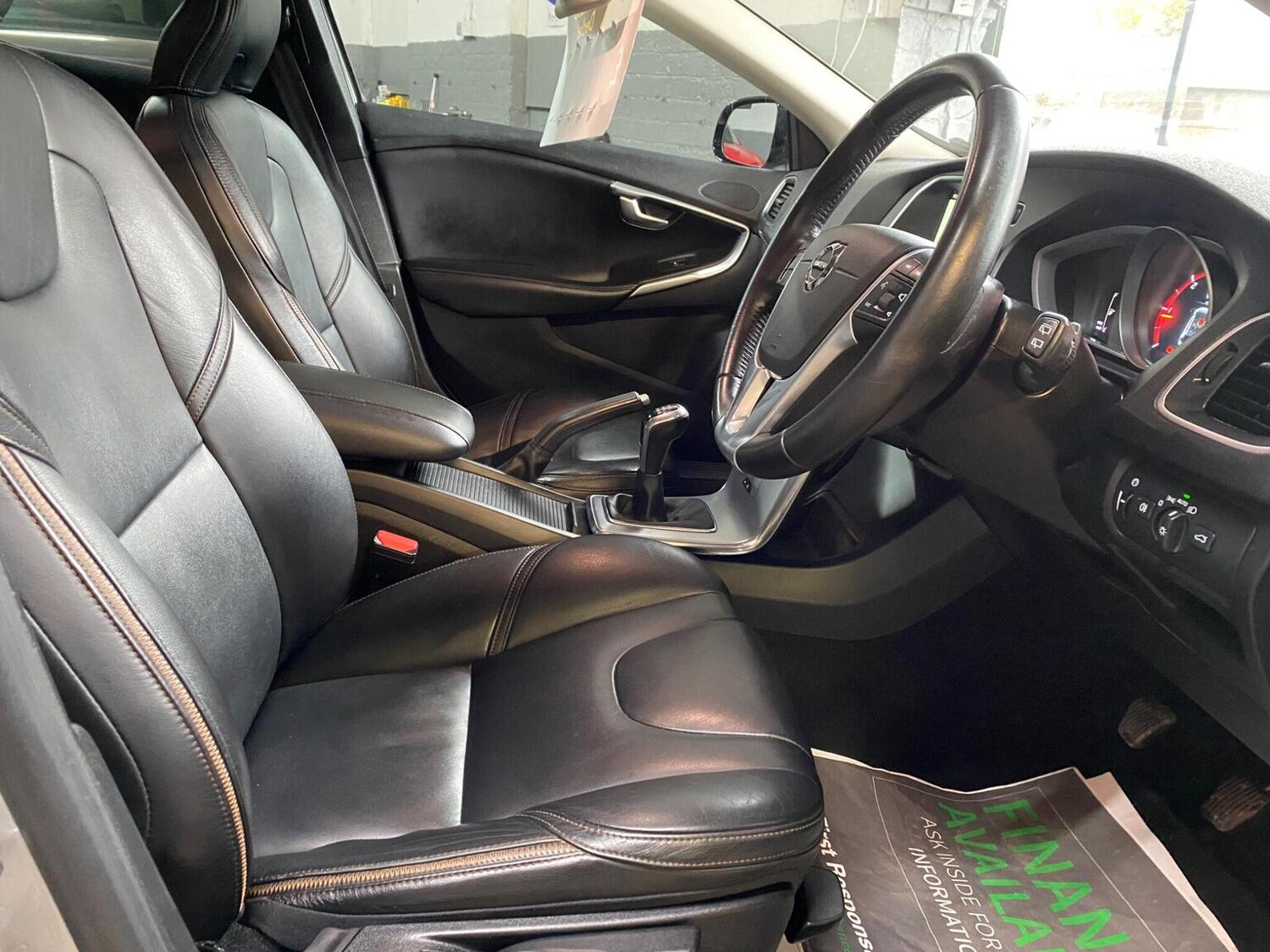 Used Volvo V40 Cross Country 2017 for sale - 76387294: Photo 19