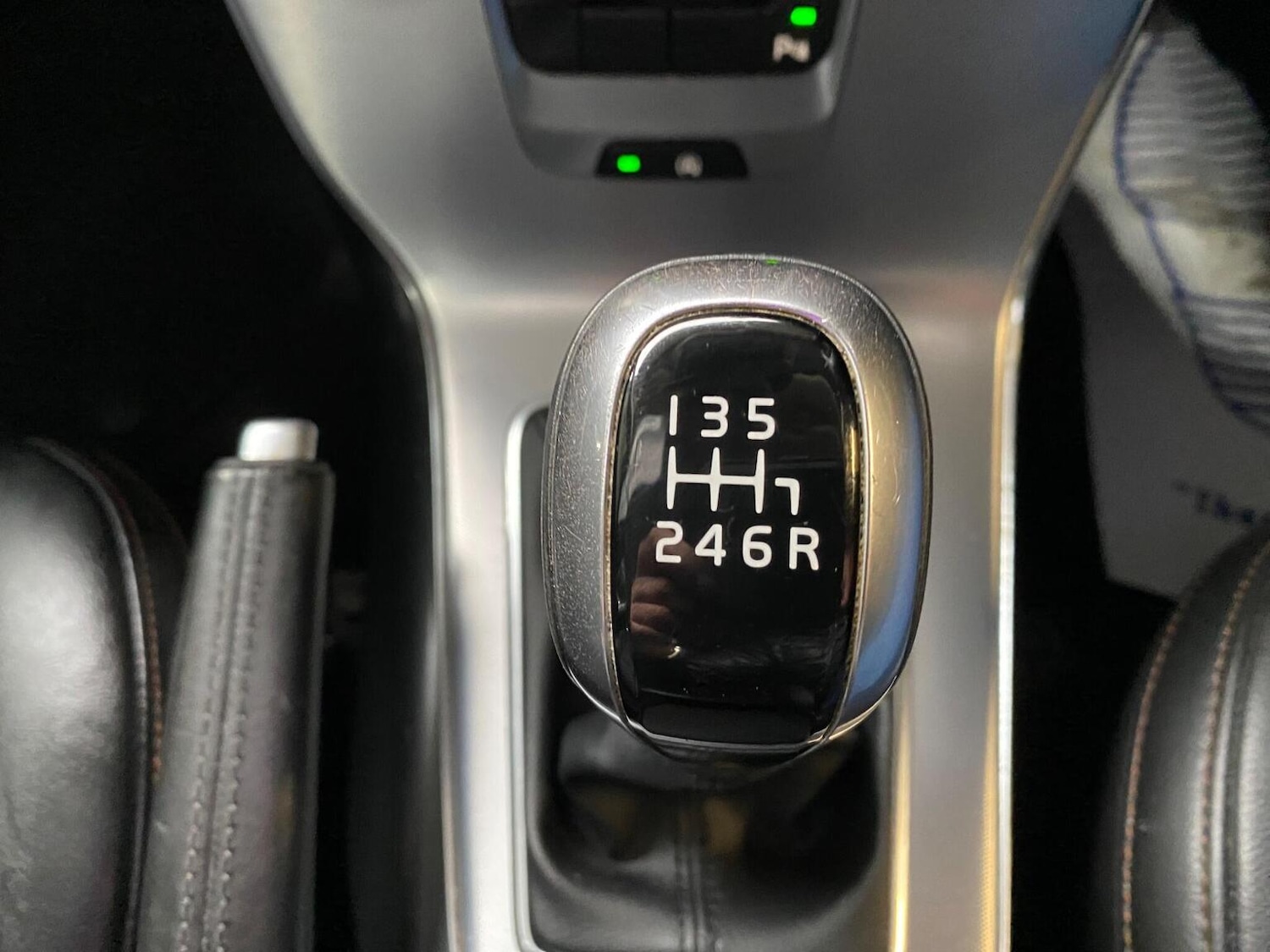 Used Volvo V40 Cross Country 2017 for sale - 76387294: Photo 23