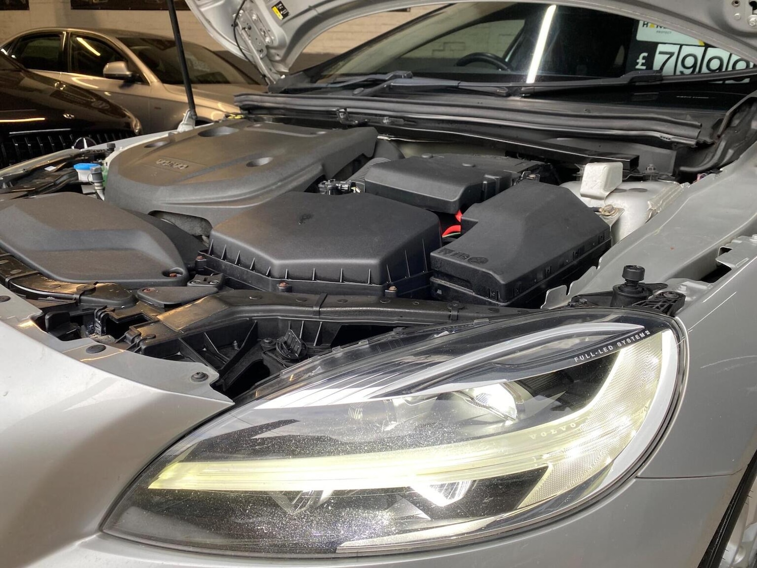 Used Volvo V40 Cross Country 2017 for sale - 76387294: Photo 32