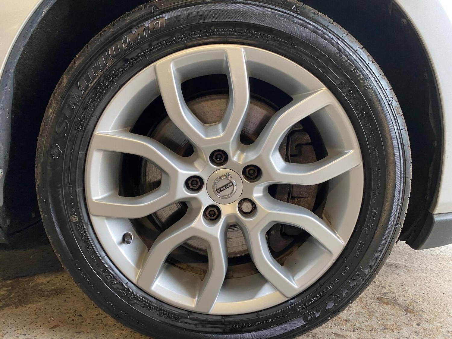 Used Volvo V40 Cross Country 2017 for sale - 76387294: Photo 38