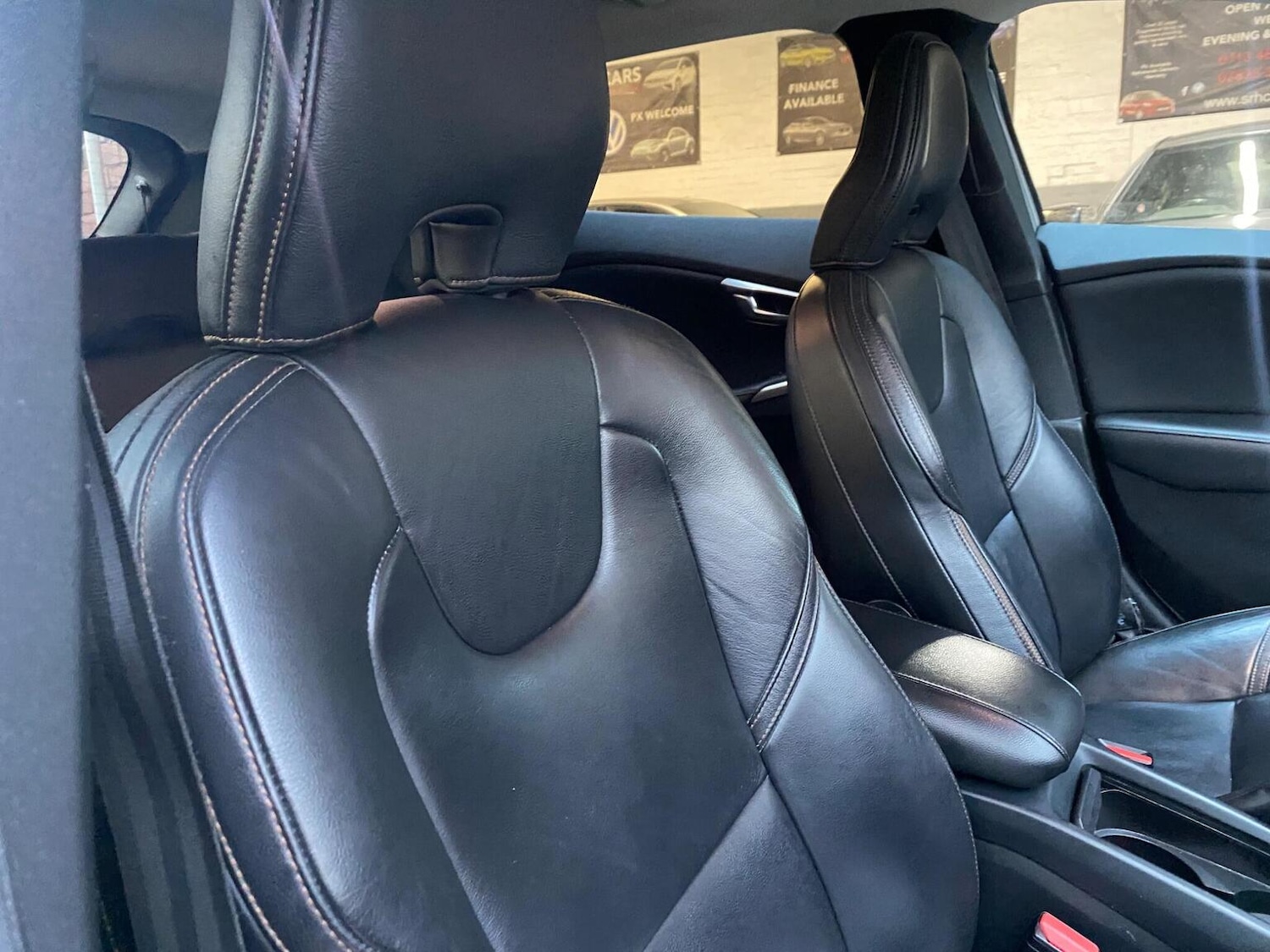 Used Volvo V40 Cross Country 2017 for sale - 76387294: Photo 4