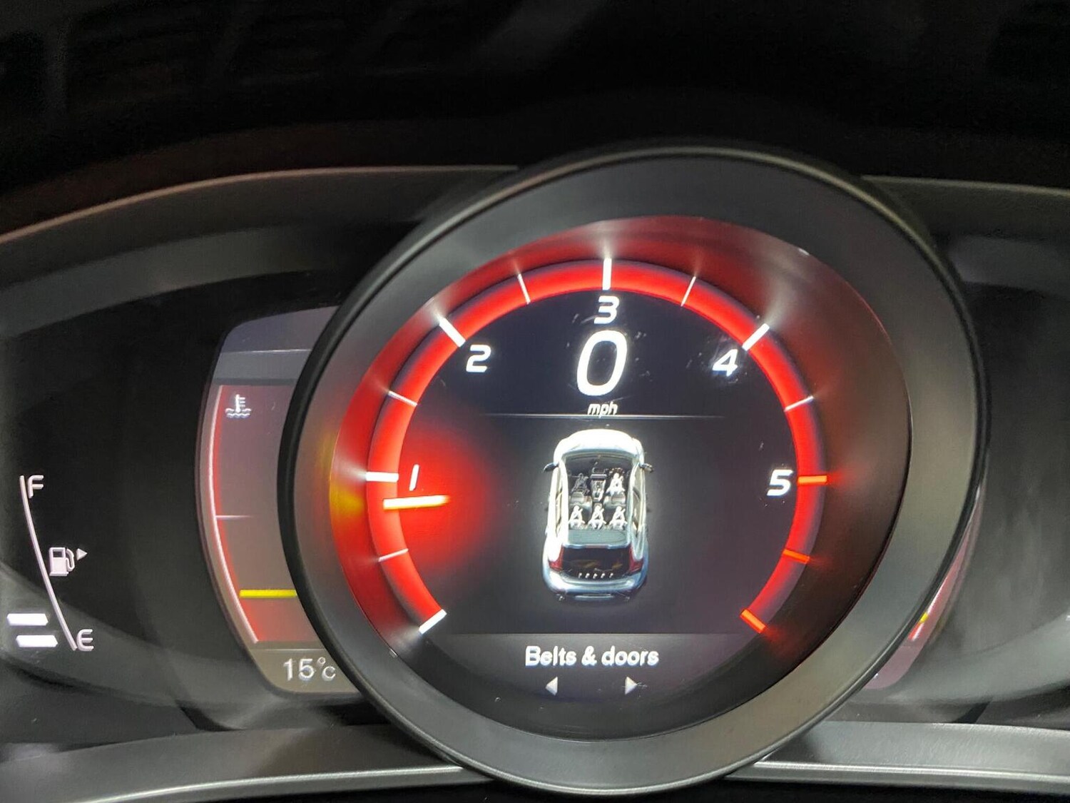 Used Volvo V40 Cross Country 2017 for sale - 76387294: Photo 40