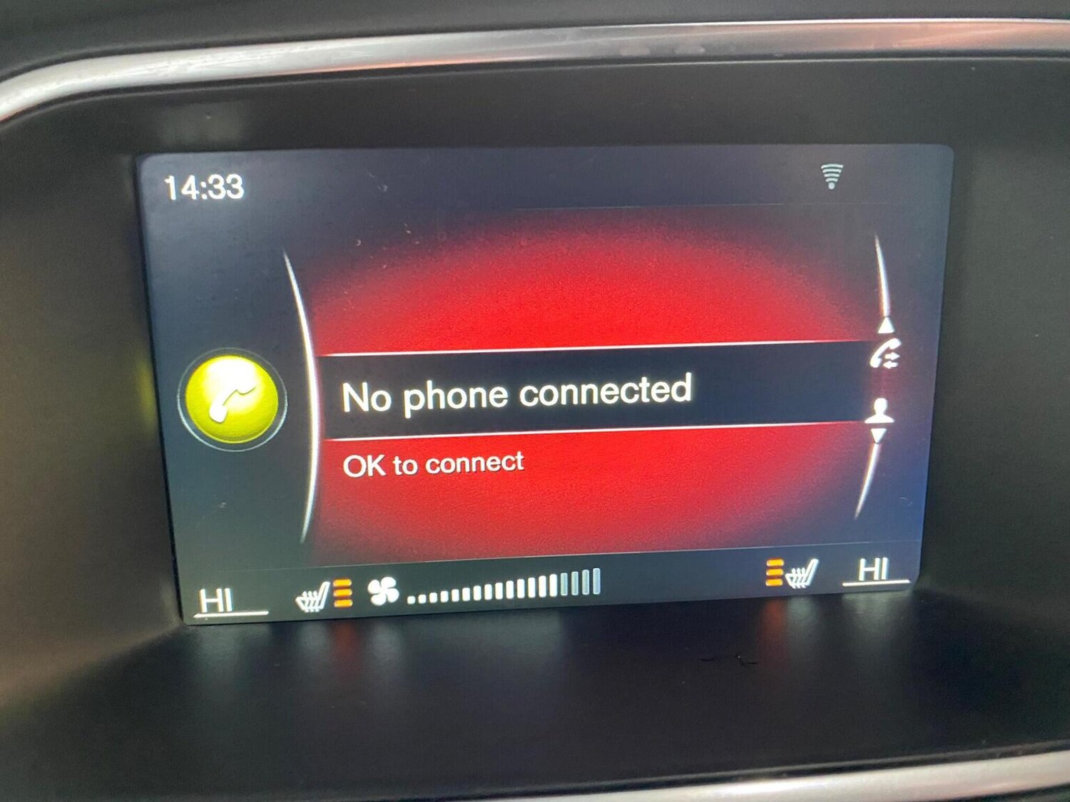 Used Volvo V40 Cross Country 2017 for sale - 76387294: Photo 42