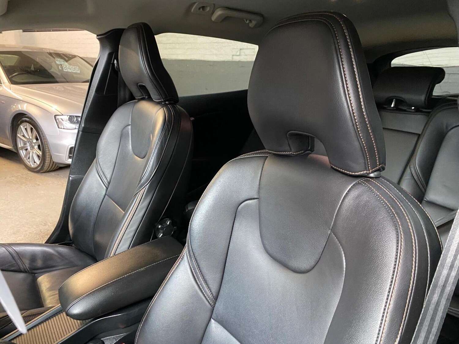 Used Volvo V40 Cross Country 2017 for sale - 76387294: Photo 56