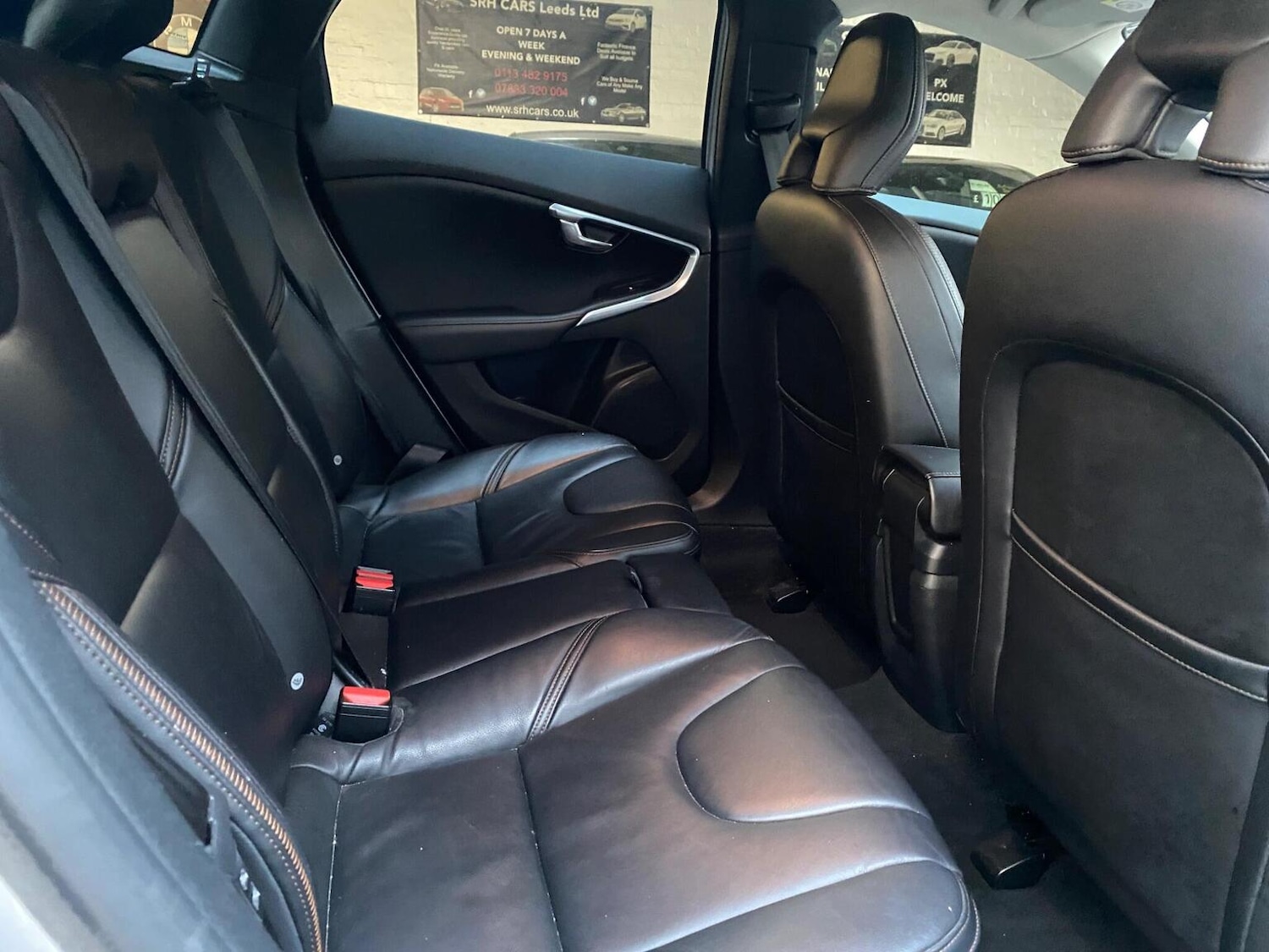 Used Volvo V40 Cross Country 2017 for sale - 76387294: Photo 6