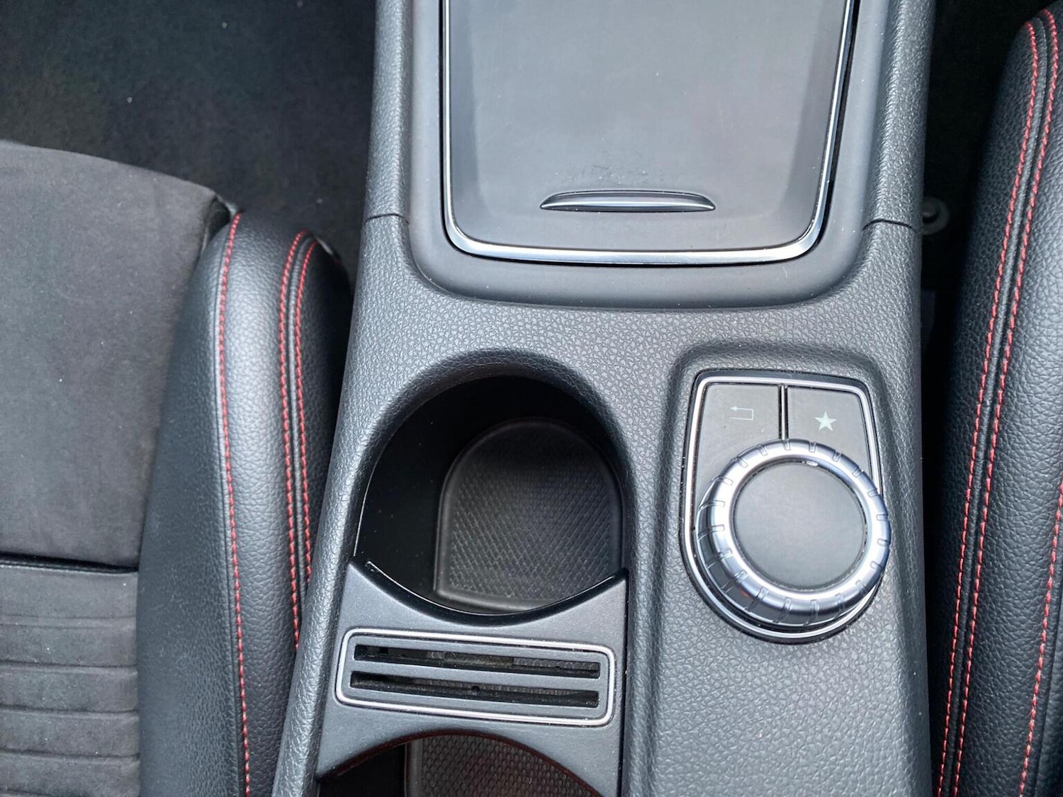 Used Mercedes-Benz CLA 2018 for sale - 77906669: Photo 8