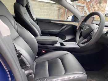 Used Tesla Model Y 2023 for sale - 76237233: Photo