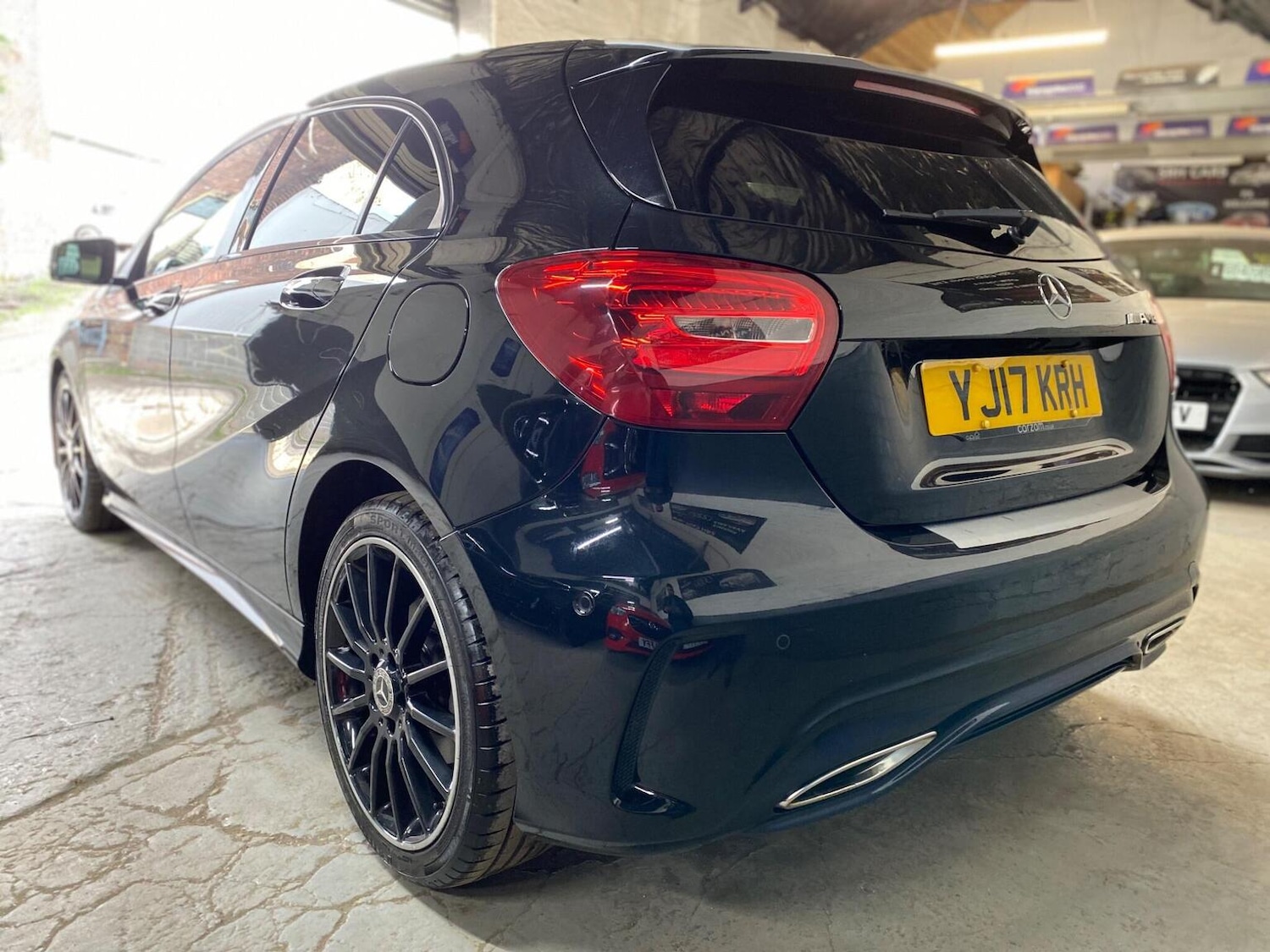 Used Mercedes-Benz A-Class 2017 for sale - 76387377: Photo 10