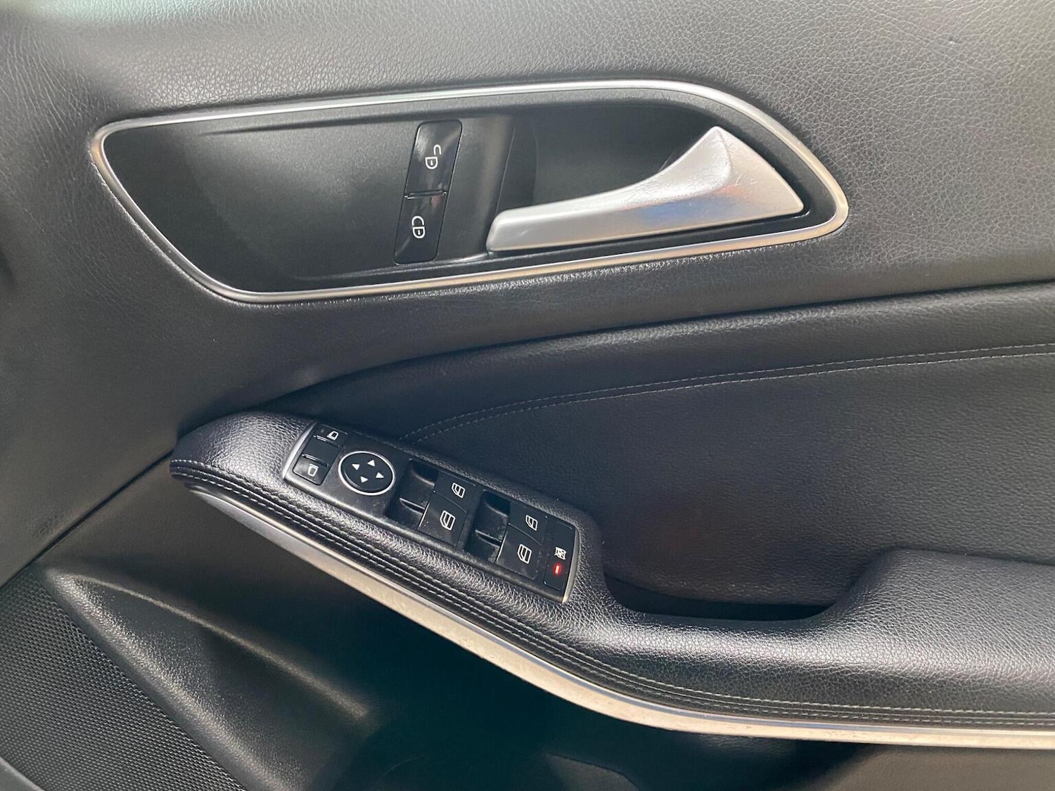 Used Mercedes-Benz A-Class 2017 for sale - 76387377: Photo 32